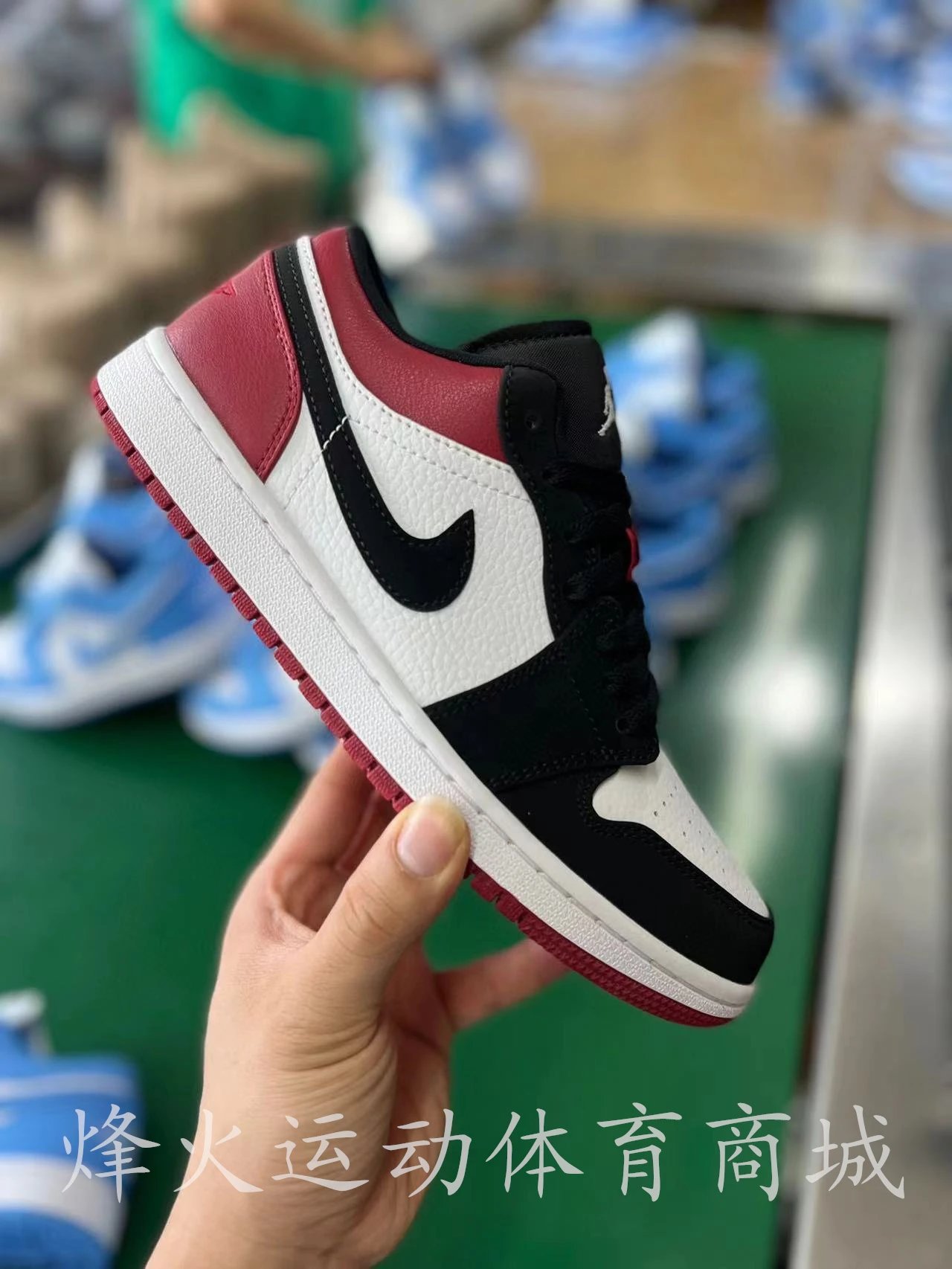 Jordan 1 Light Smoke Grey (lots Of Cw)