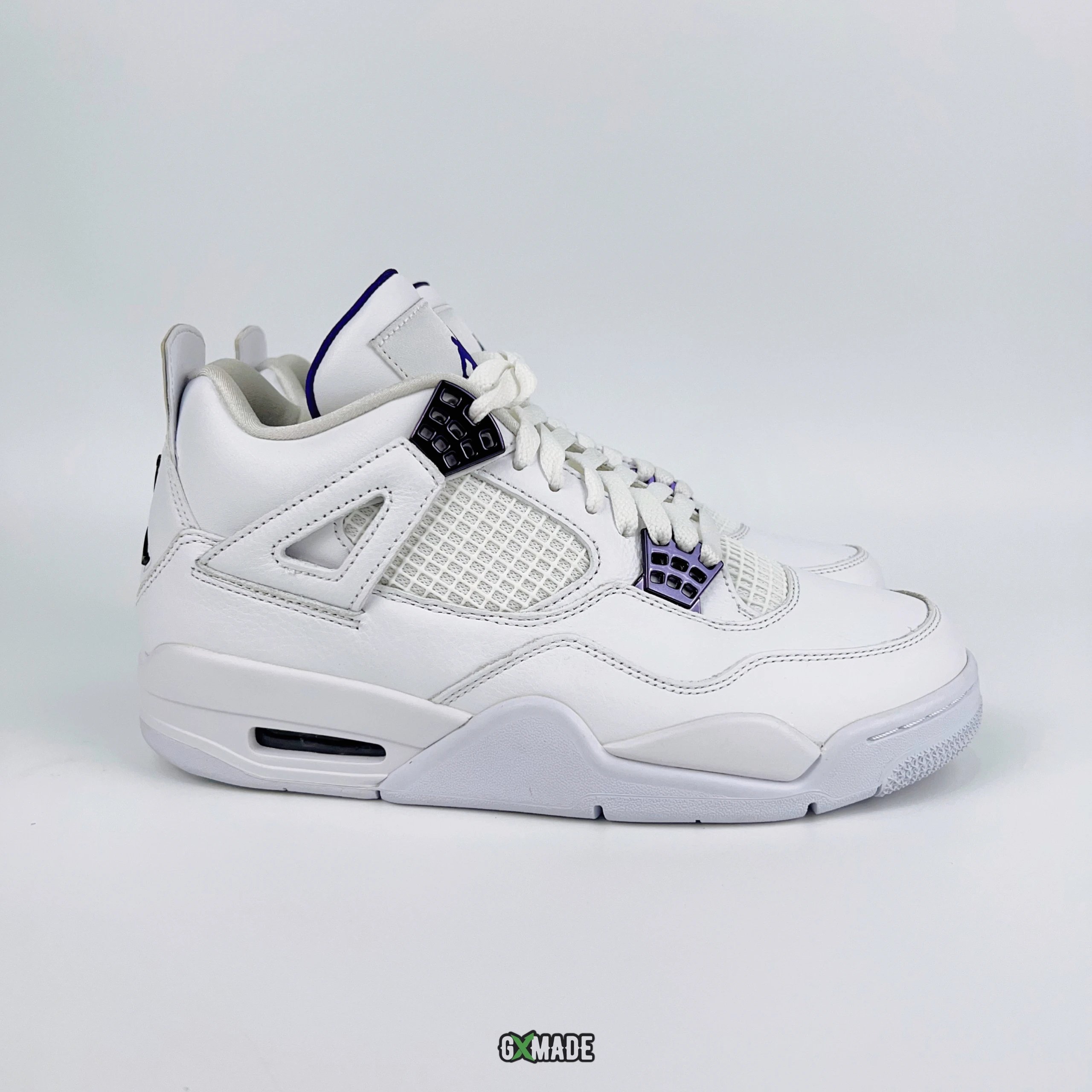 Jordan 4 Frozen Moments